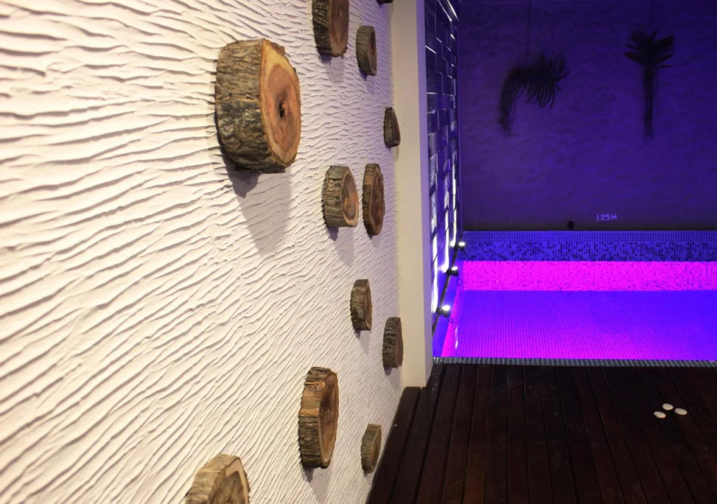 Отель Aquzz Inn & Spa