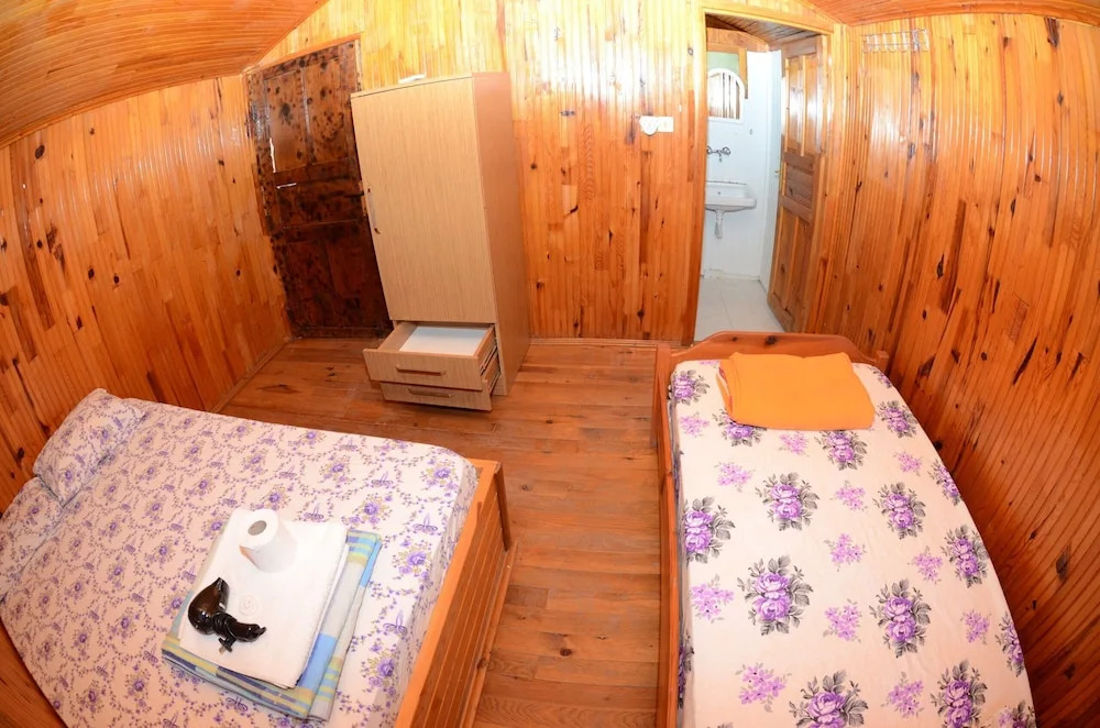 Olympos Camlık Pension
