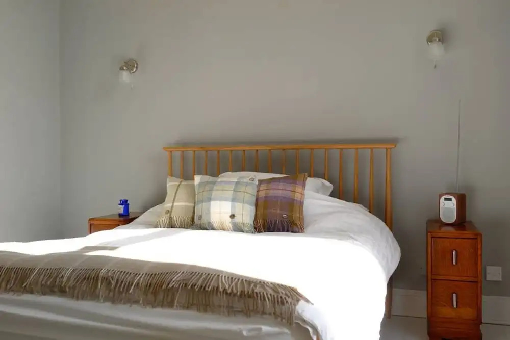 3 Bedroom Flat In Duddingston Village