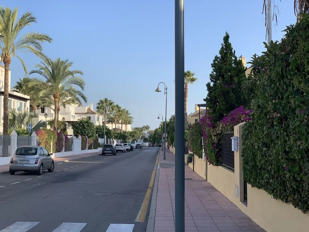 TGS & RUMEX Suites Banus