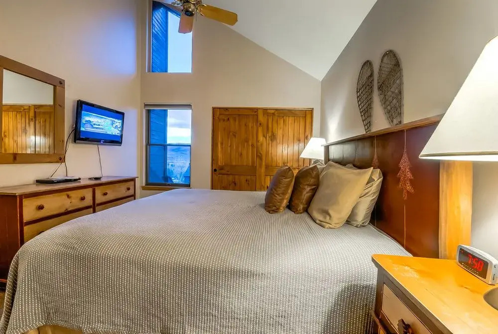 Invitingly Furnished3 Bedroom Timber Run 112 In Steamboat Springs