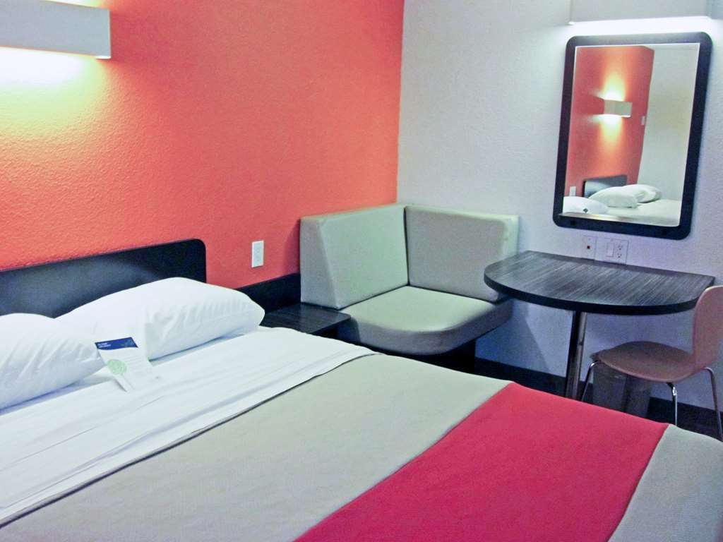 Motel 6-Anaheim, CA