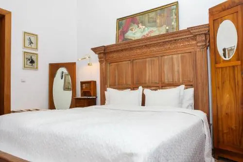 IL Piccolo Castello Busteni