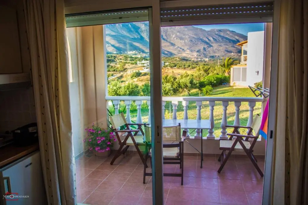 Finikas Apartments