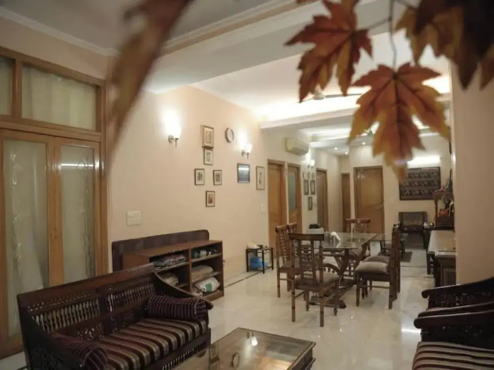 Room-home Stay Bed And Break Fast