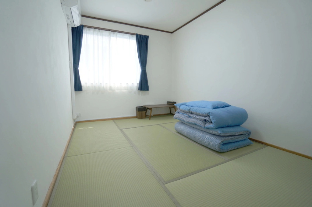Tetsu no YA Guesthouse for Railfans