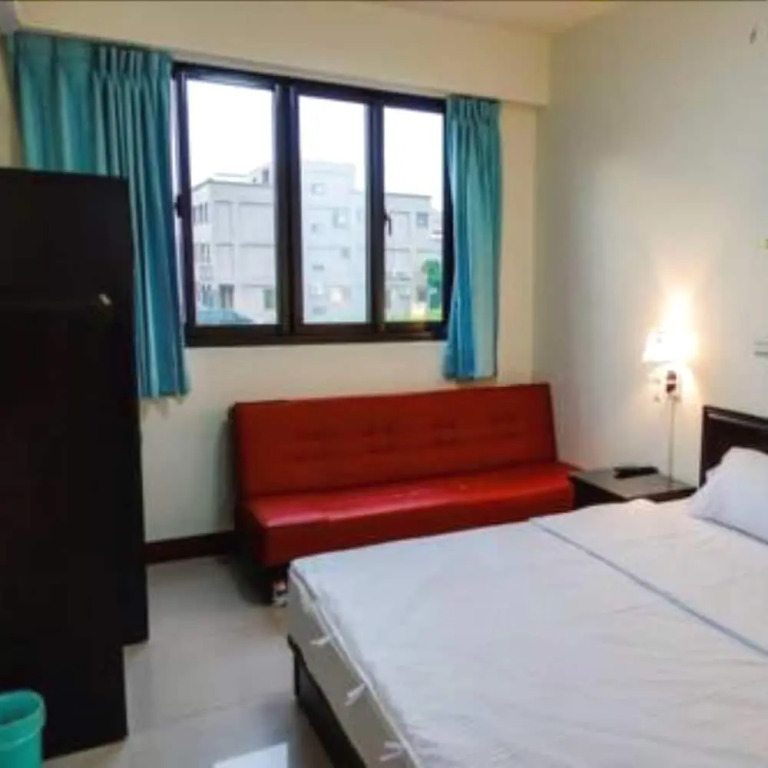 Dolphin Bay B&B