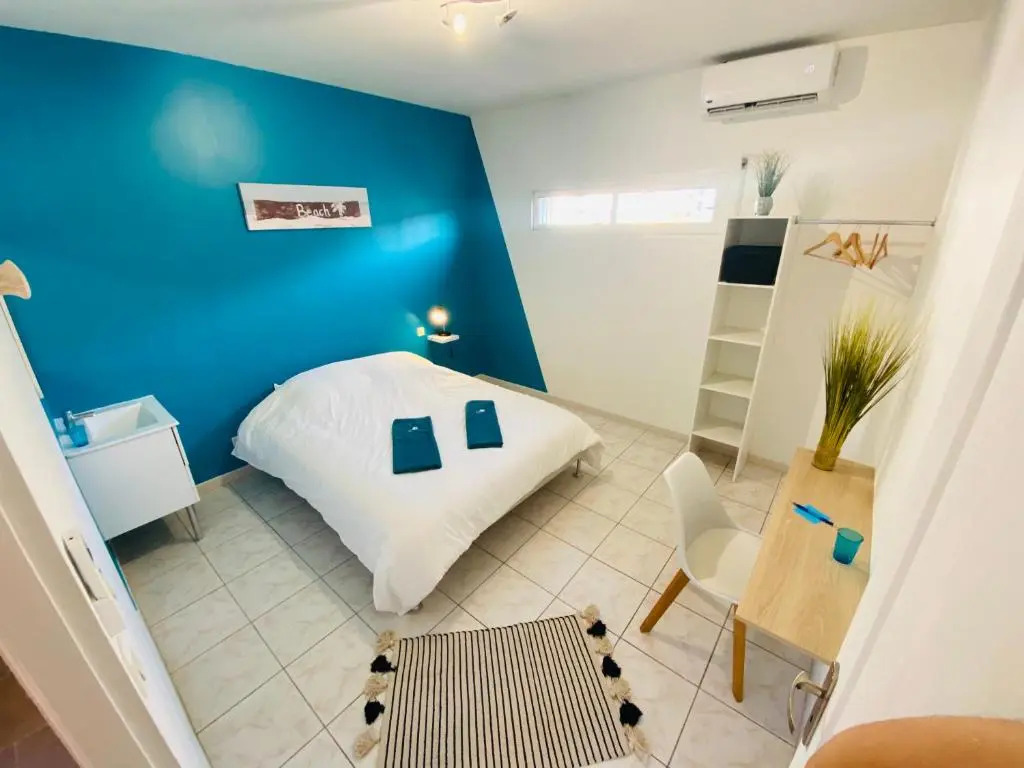 Spacieux T5, Terrasse, Proche Centre,Parking Prive