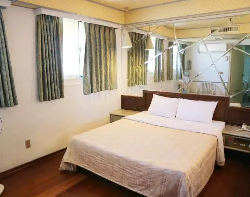 Sanmin Hotel