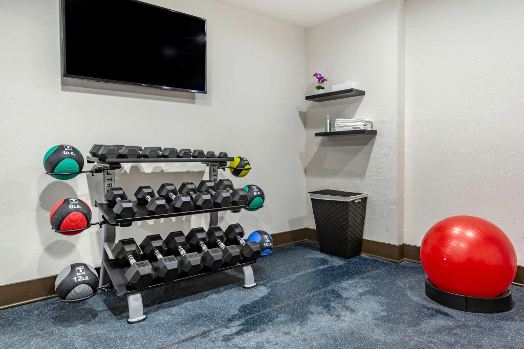 Clarion Pointe Raleigh Midtown