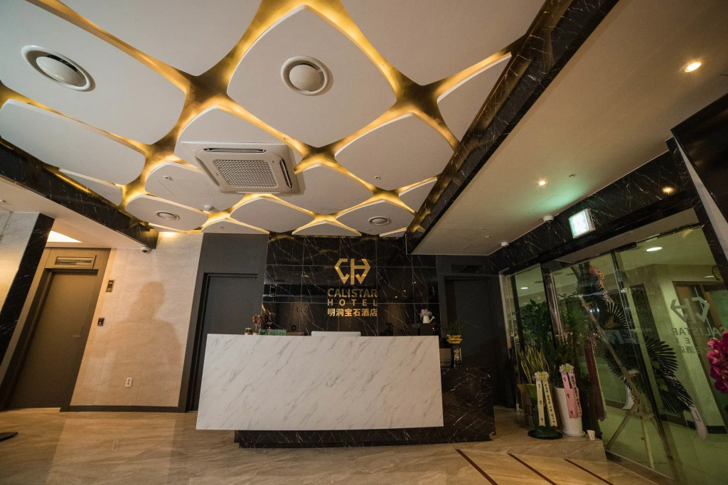 Calistar Hotel