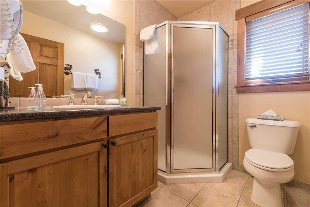 3304 Champagne Lodge, Trappeur's Crossing Apartment 2