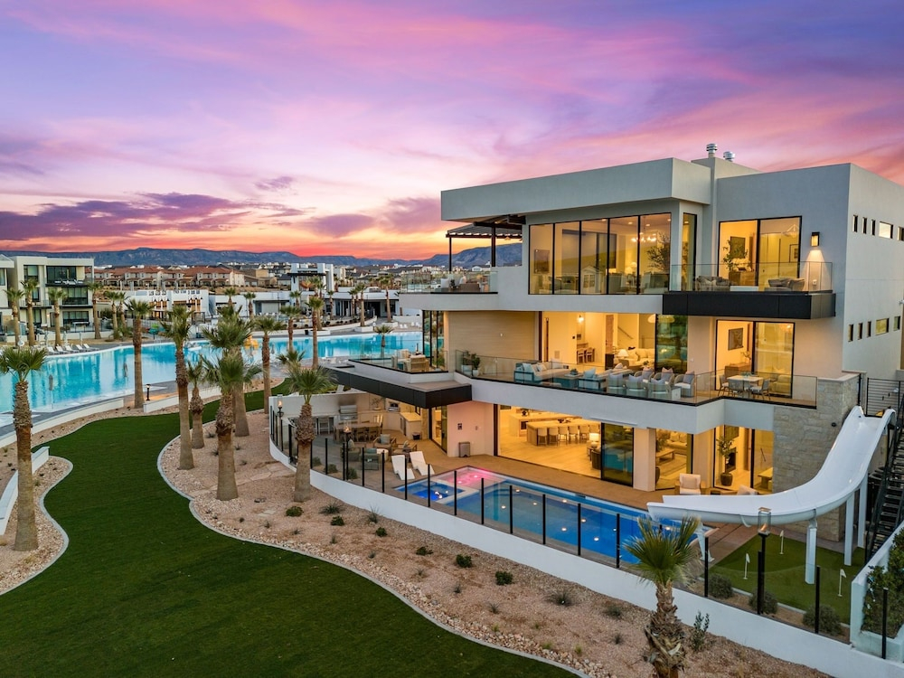 The Oasis Utah 8 Bedroom Home