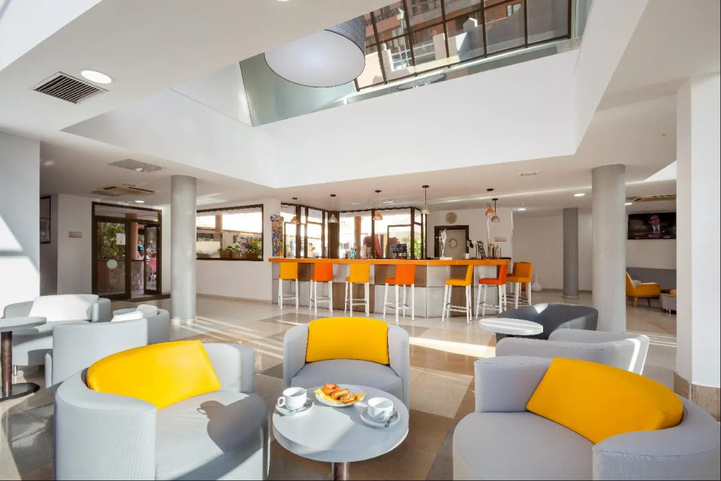 Hotel Chatur Costa Caleta