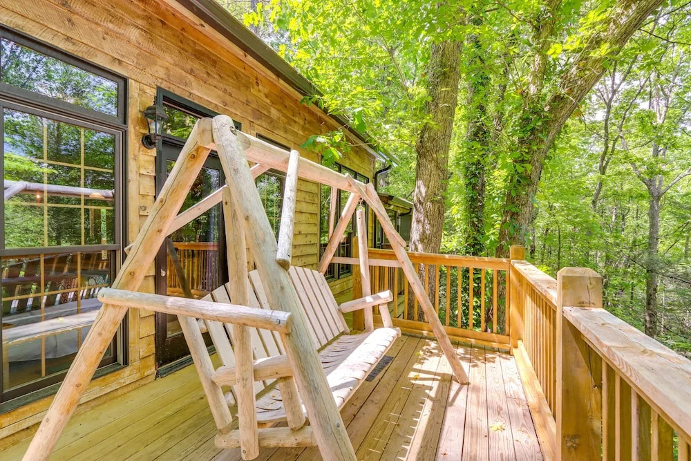 Secluded Mountain Escape w/ Game Room & Fire Pit!