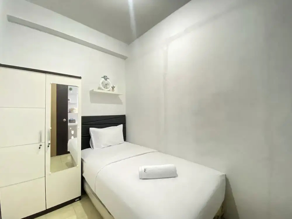 Homey 2Br Furnished Apartment At The Edge Bandung