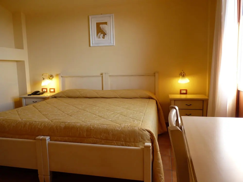 Hotel Marie Claire