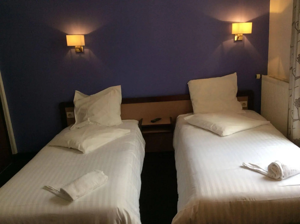 Hotel De La Place