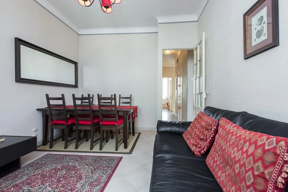 Three Bedroom two Bathroom Apartment in Center of Cannes on Quiet Street Minutes From the Palais - 2002