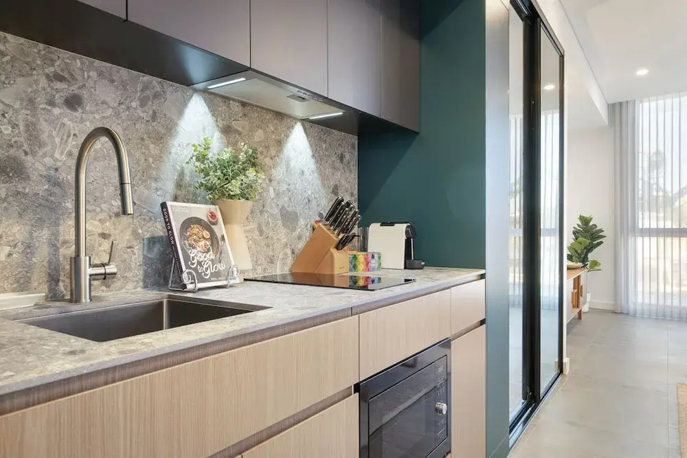 Modern Studio with Rooftop and BBQ Access