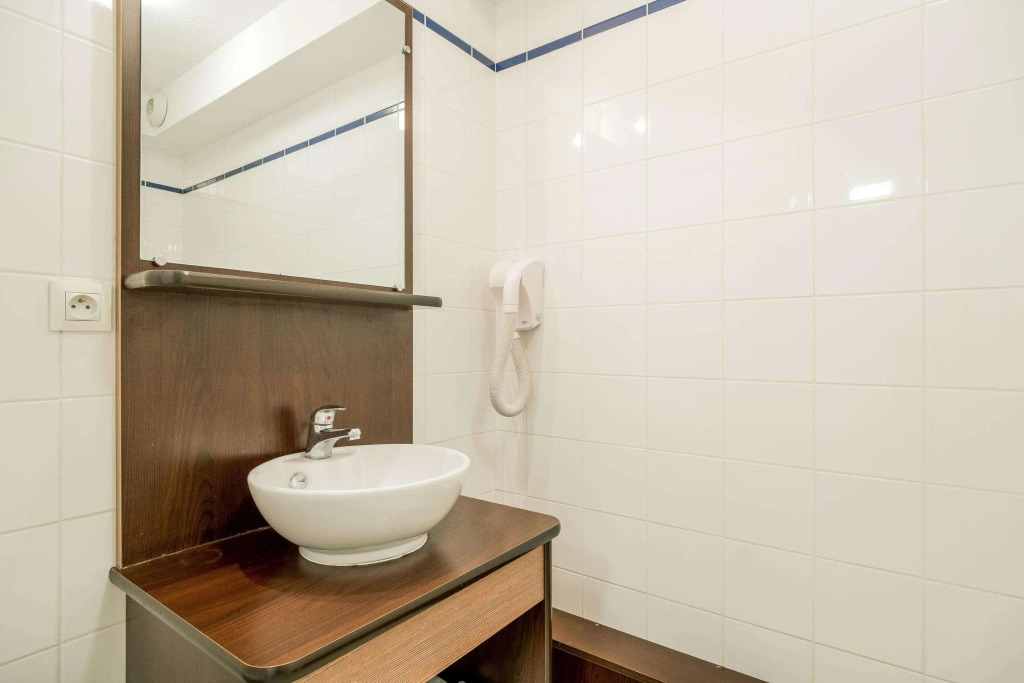Comfort Suites Pau Idron