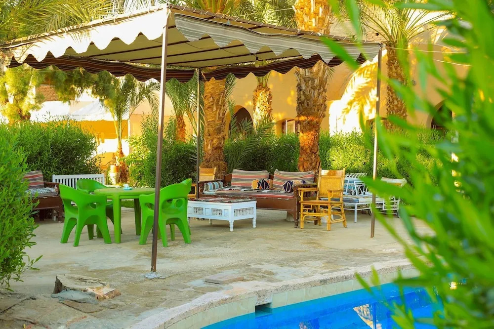 sekhmet hotel