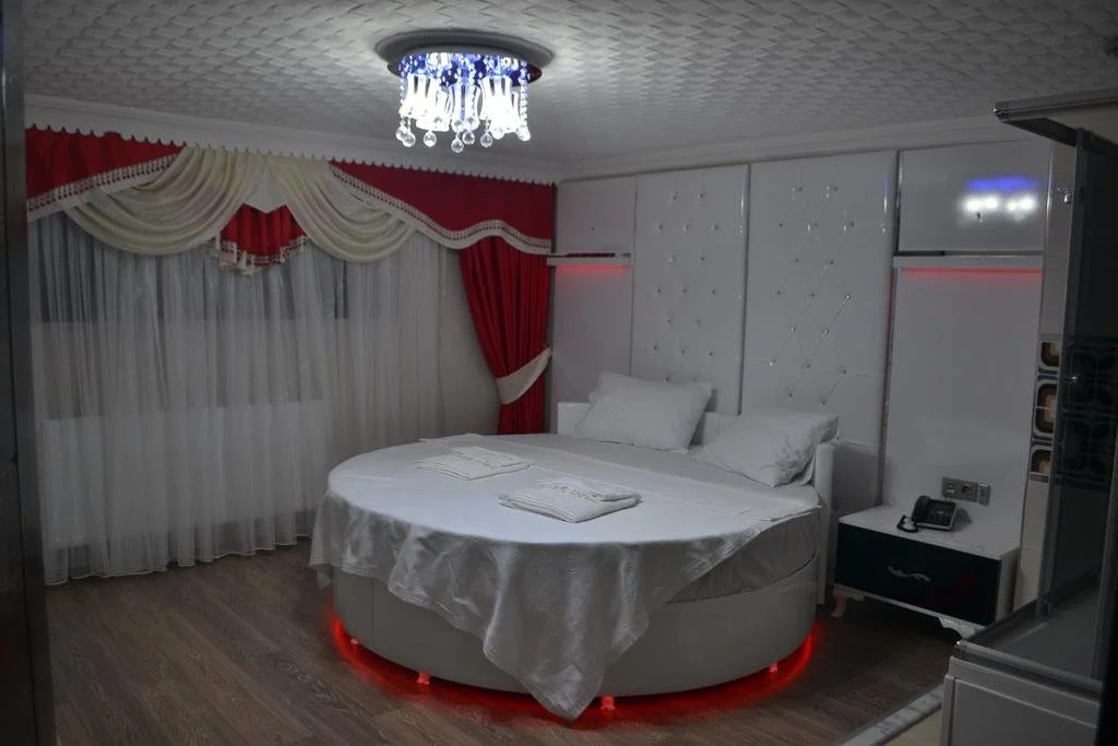 Sener Hotel