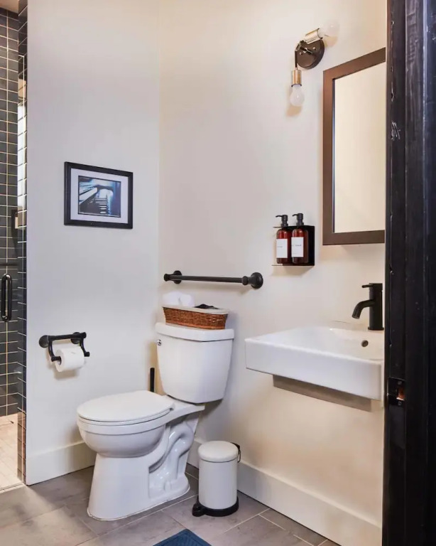 Apt1 Charles - Step-free Accessible Dog-friendly