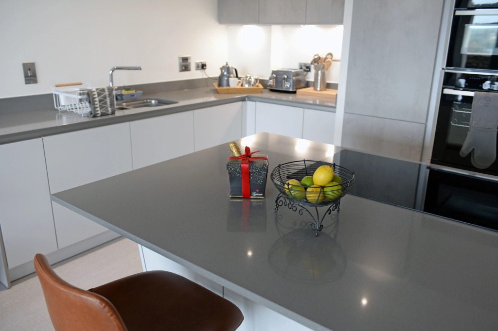 Apartment 2 Waterstone House - Luxury Sea View Apartment