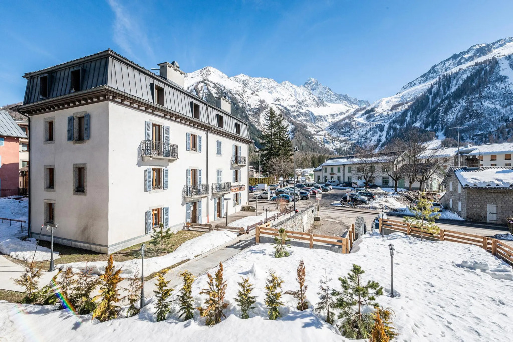 RAVANEL - Luxury apartment with fireplace & Mont Blanc views
