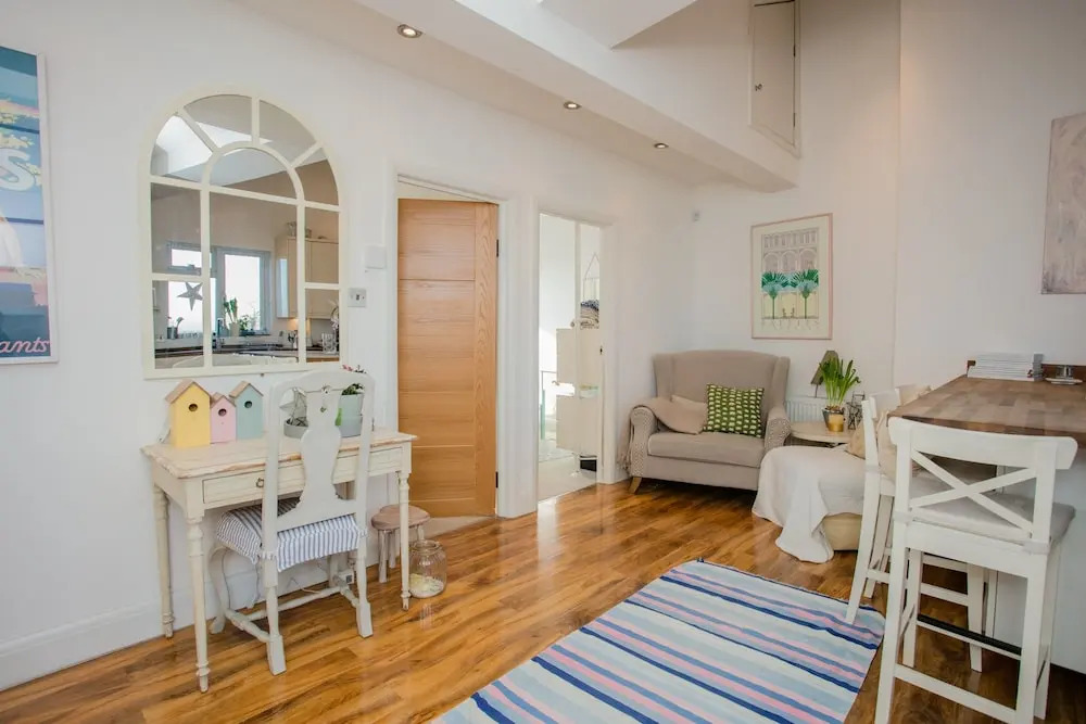 1 Bedroom Flat With Roof Terrace