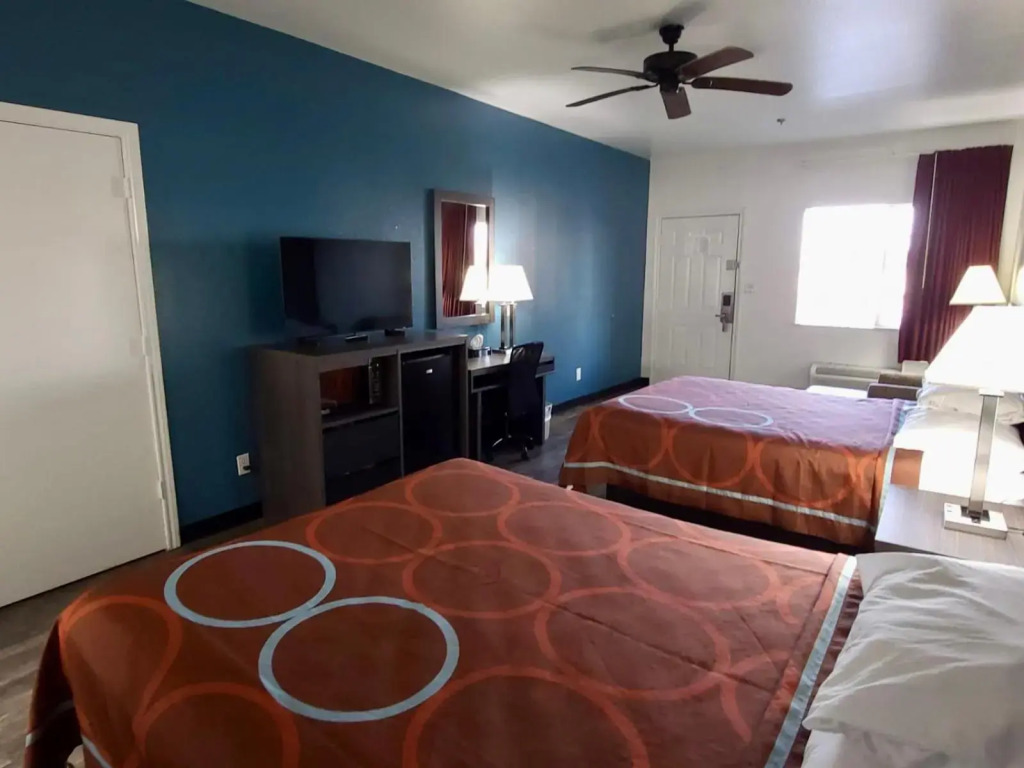 Scottish Inns & Suites Forney