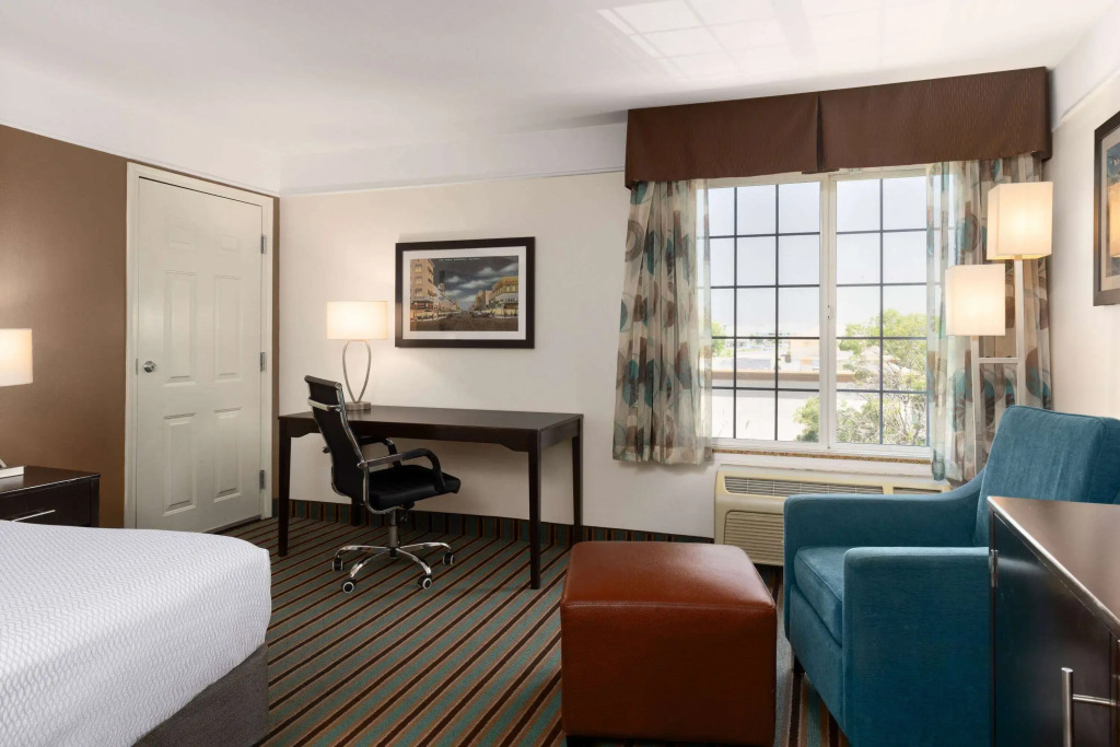 La Quinta by Wyndham Bakersfield North