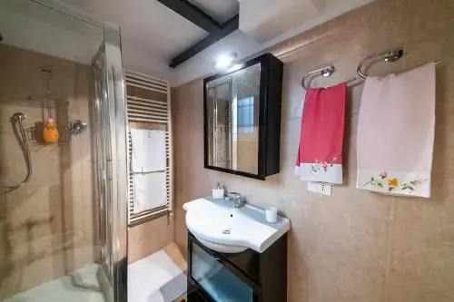 Anais' Loft- OSP. SANT'ORSOLA-FIERA