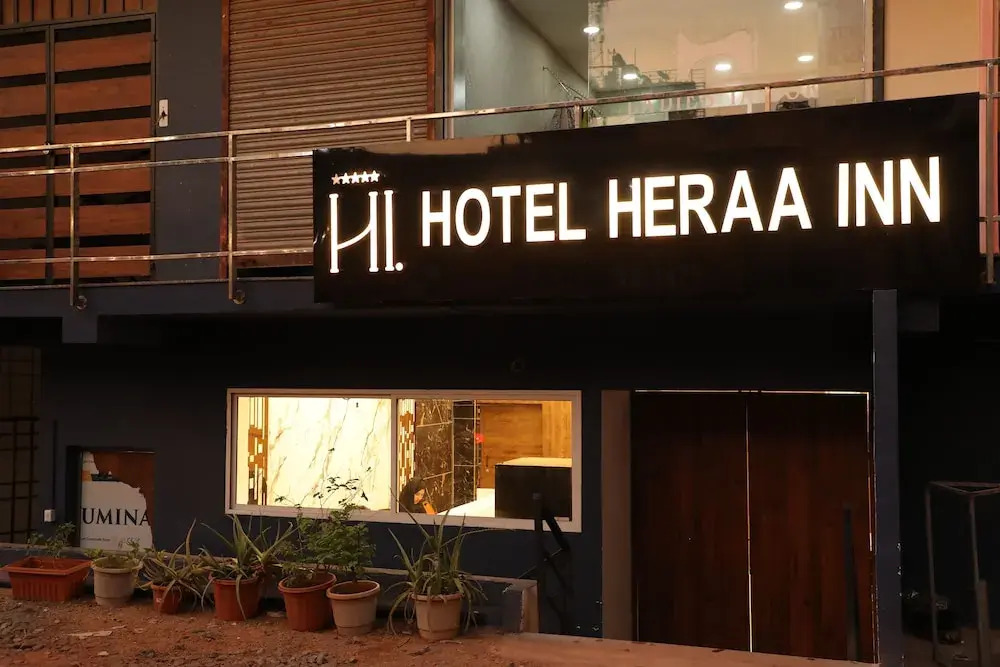 Hotel Heraa Inn