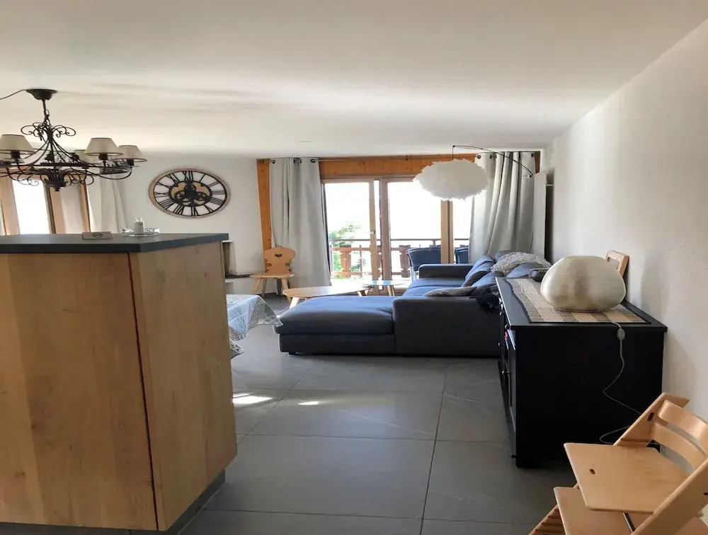 Apartment With Free Shuttle