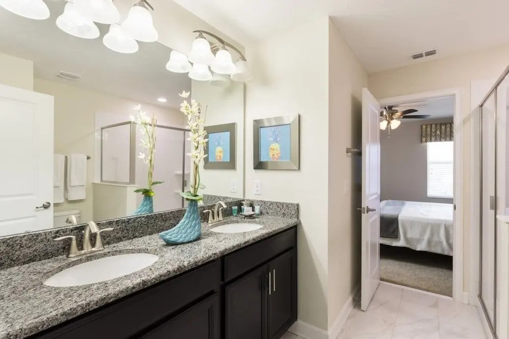 Champions Gate-9048sltstdjil 8 Bedroom Home