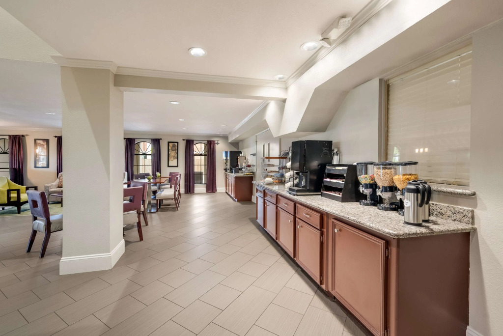 SureStay Hotel by Best Western Deer Park