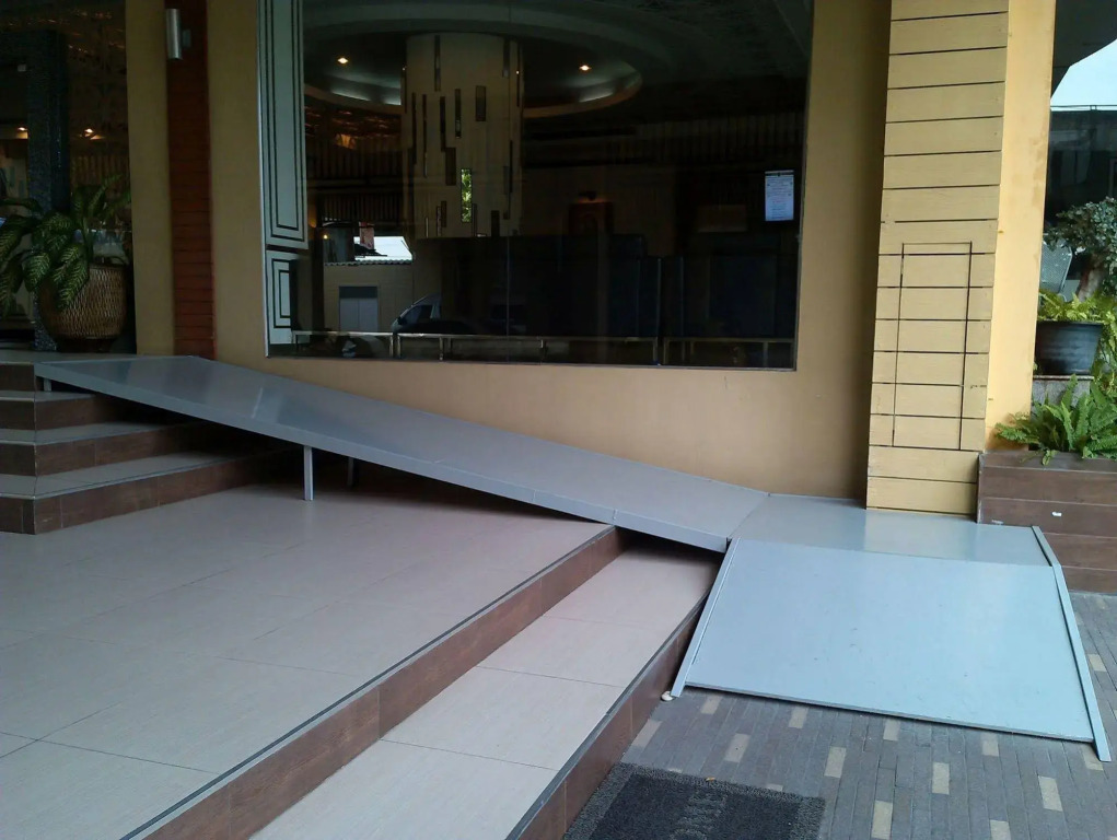 The Legacy Convention Hotel