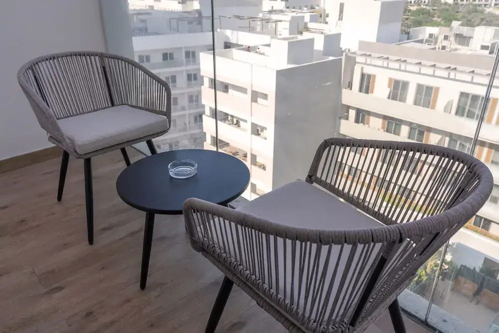 Chic Modern Studio Apartment for 2 in JVC
