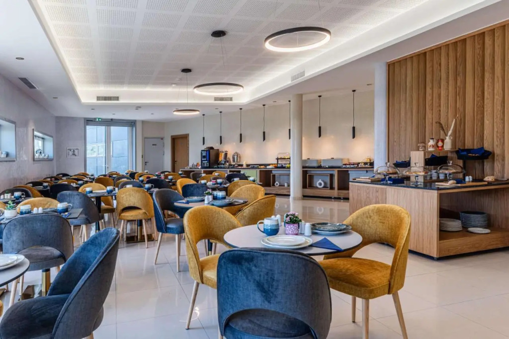 Brit Hotel Privilège Paris Rosny-sous-Bois