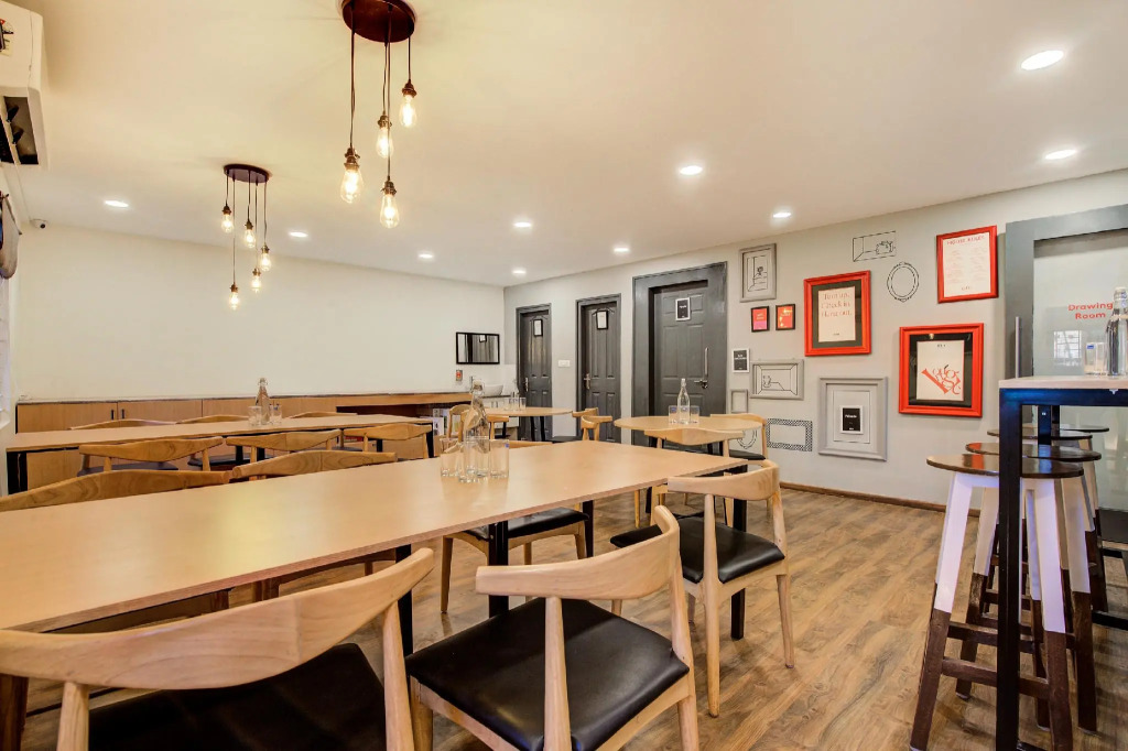 OYO Townhouse 117 Punjabi Bagh