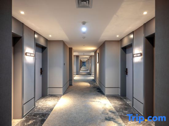 Homeinn Selected Hotel (Zhangjiakou Xuanhua Xuanfu Avenue North Railway Station)