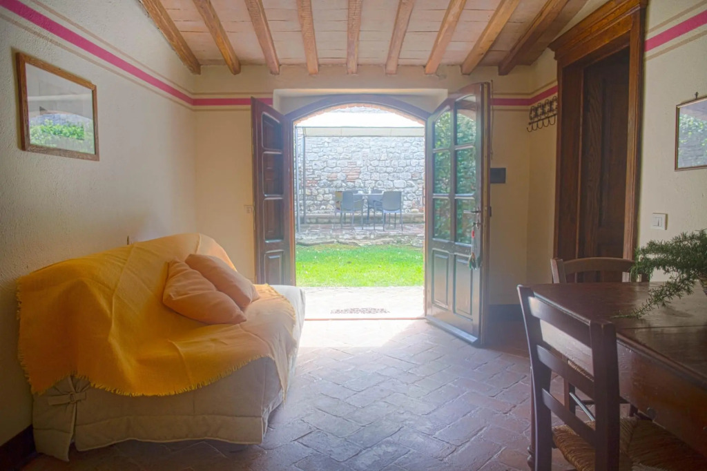 Old Stone Apartment Perona