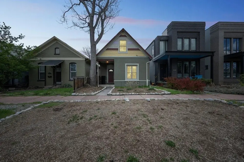 Stylish 2-story Home - Perfect Denver Location 2 Bedroom Home