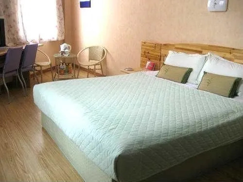 Jinshi 100 Hotel