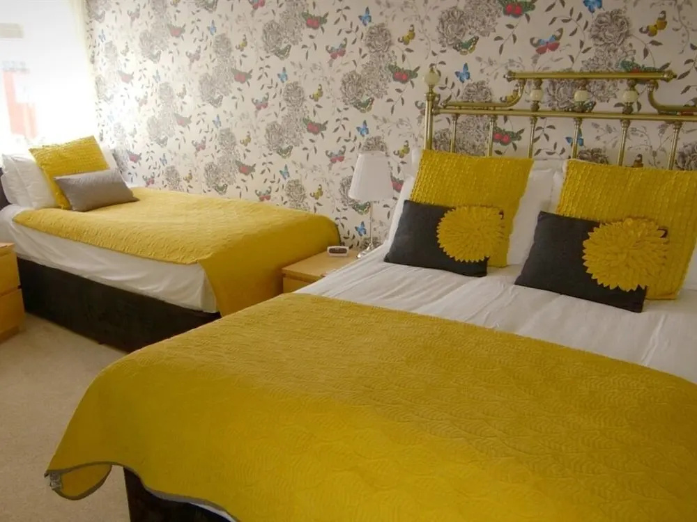 Kenley Hotel