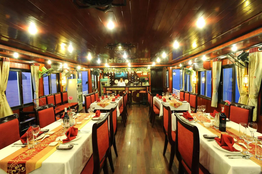 Rosa Cruise Halong