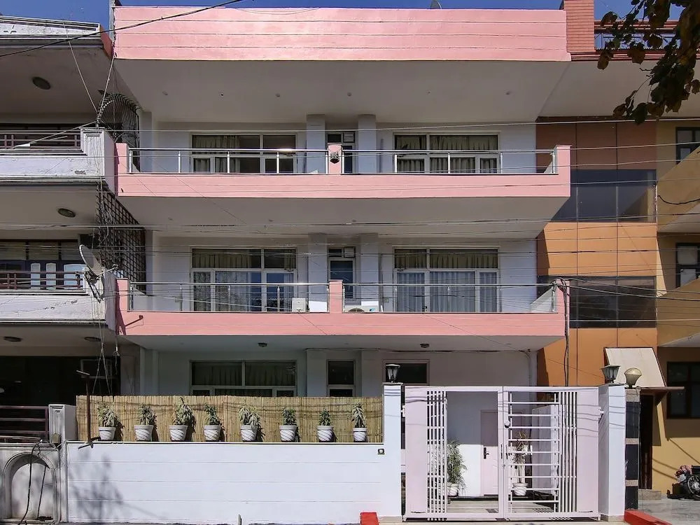 OYO 13051 Shanti Villa