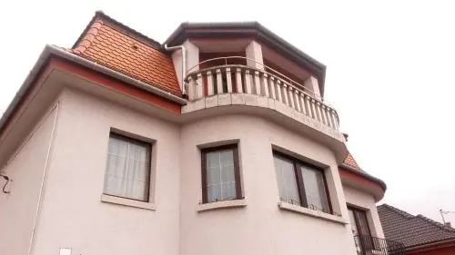 Sasi Panzió 2